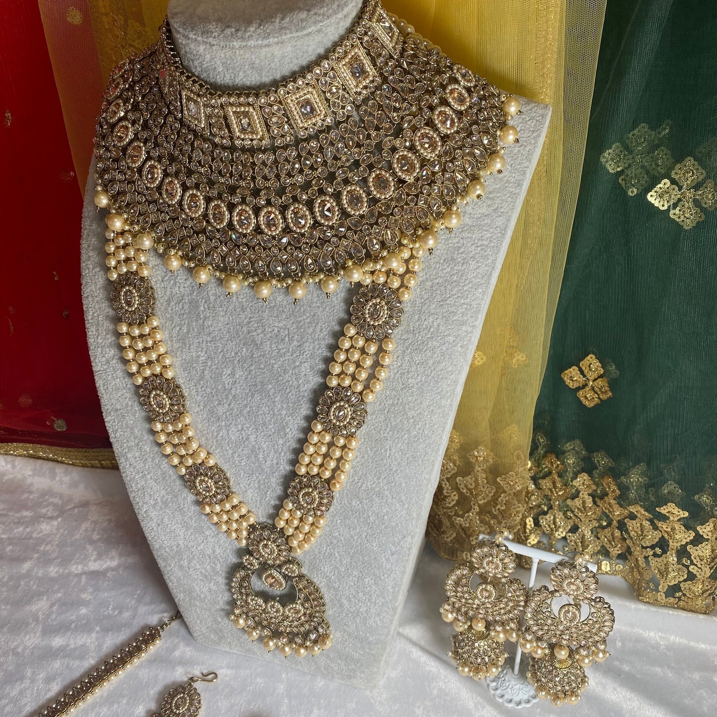 Antique Gold and Champagne Full Bridal set Indian/ Pakistani Style/ Wedding/ Fashion Jewellery/ Necklace set