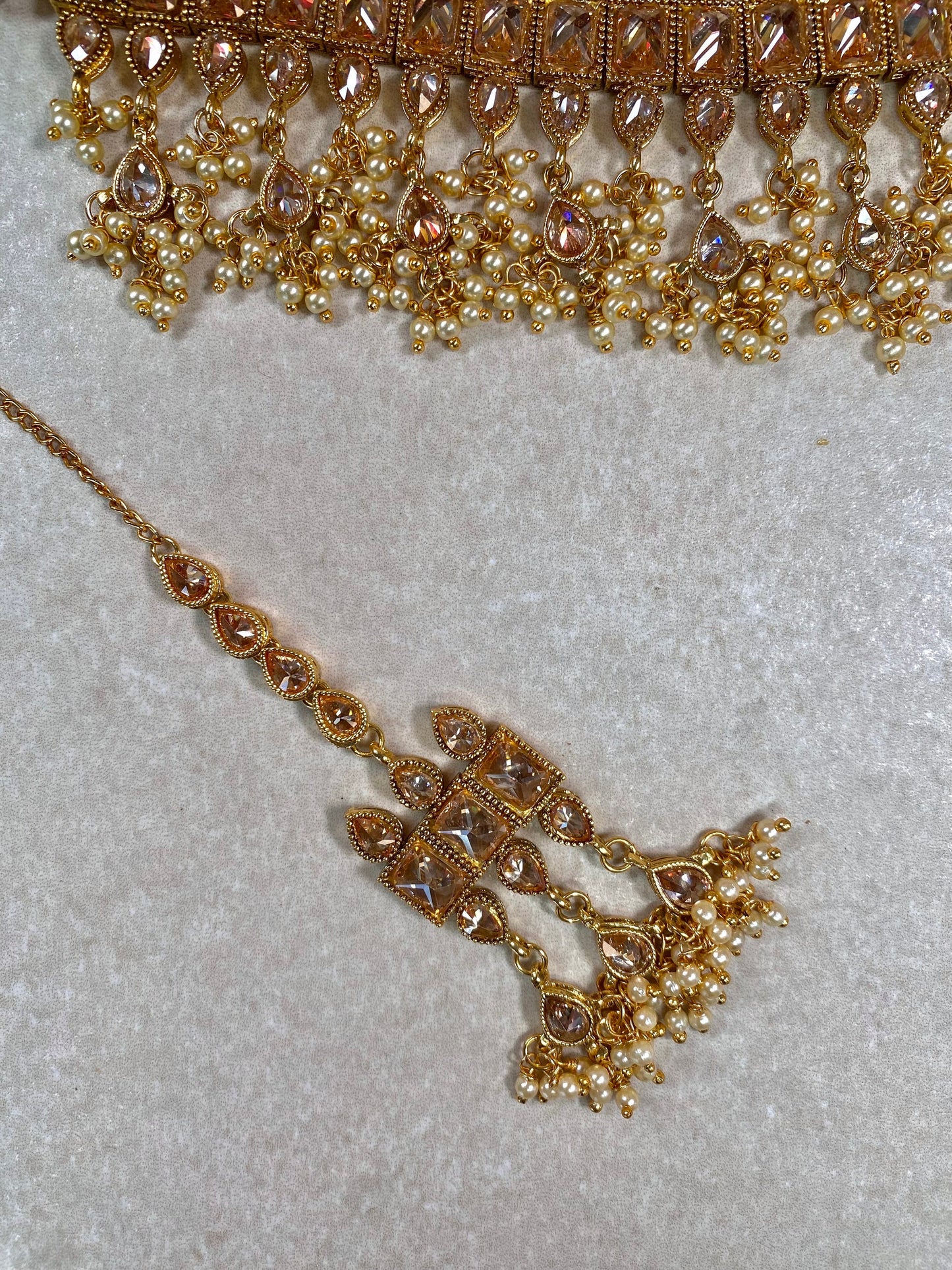 Champagne Choker Set