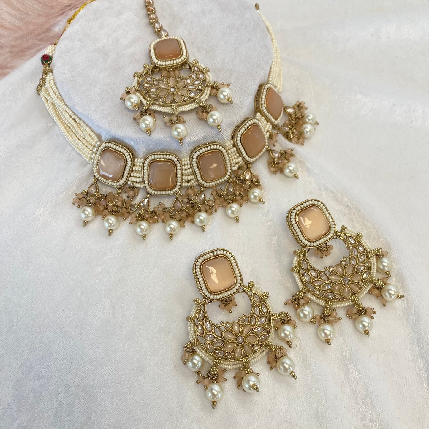 Antique Gold Choker Set