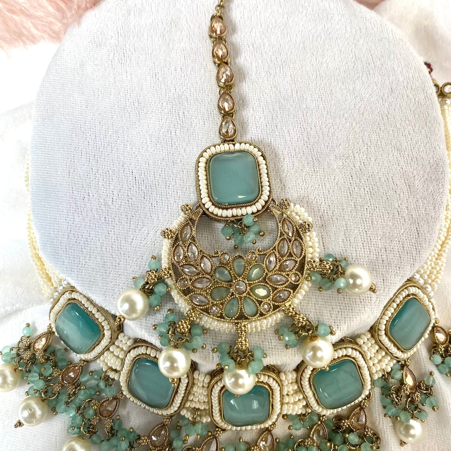 Antique Gold Choker Set