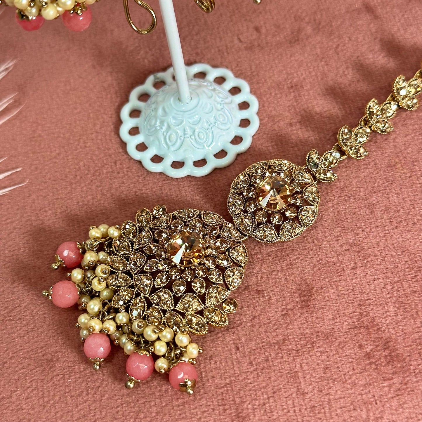 Golden Jhumka Earring and Tikka Set/ Earring Indian/ Pakistani Style/ Jhumki/ Tikli