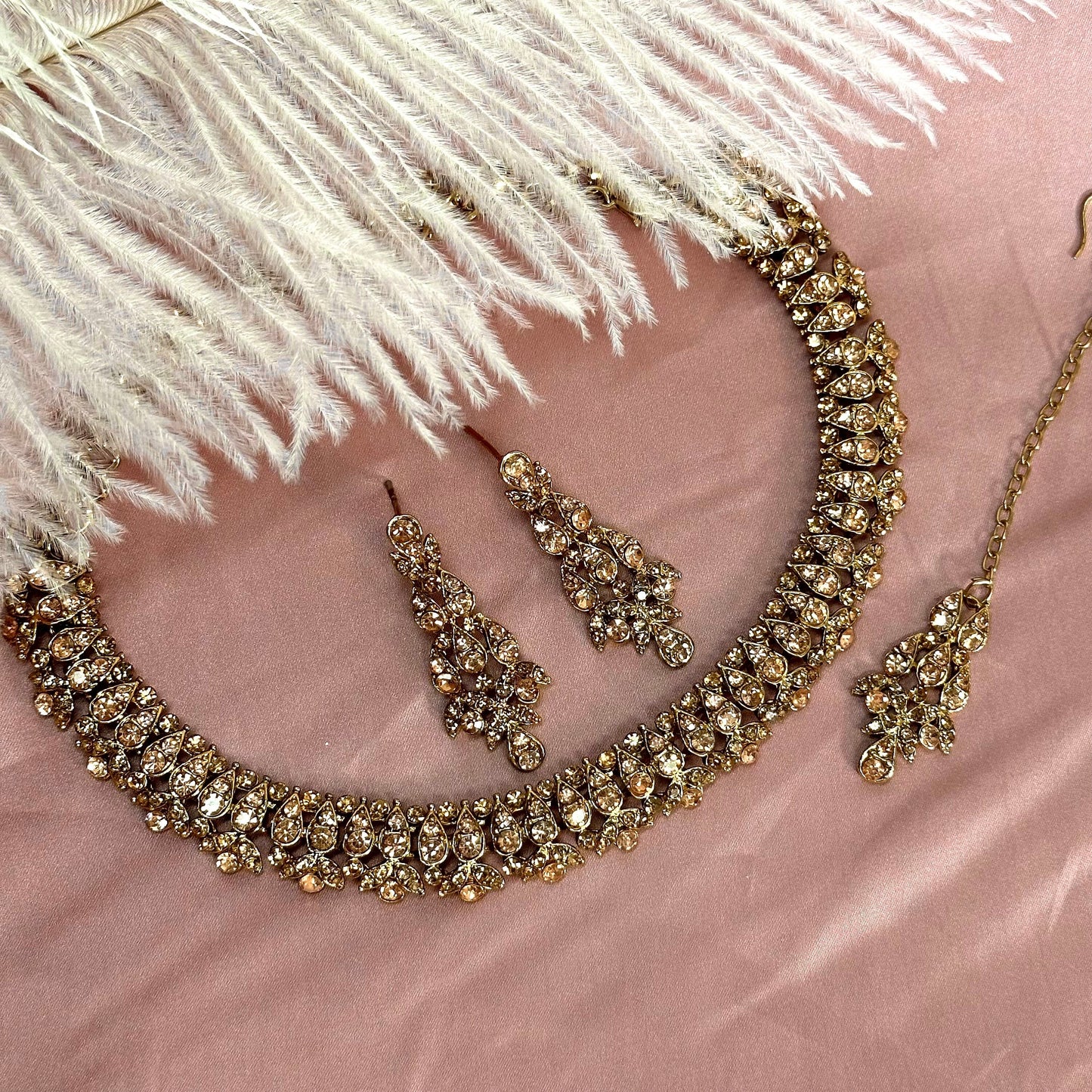 Slim Gold/ Peach Necklace Set