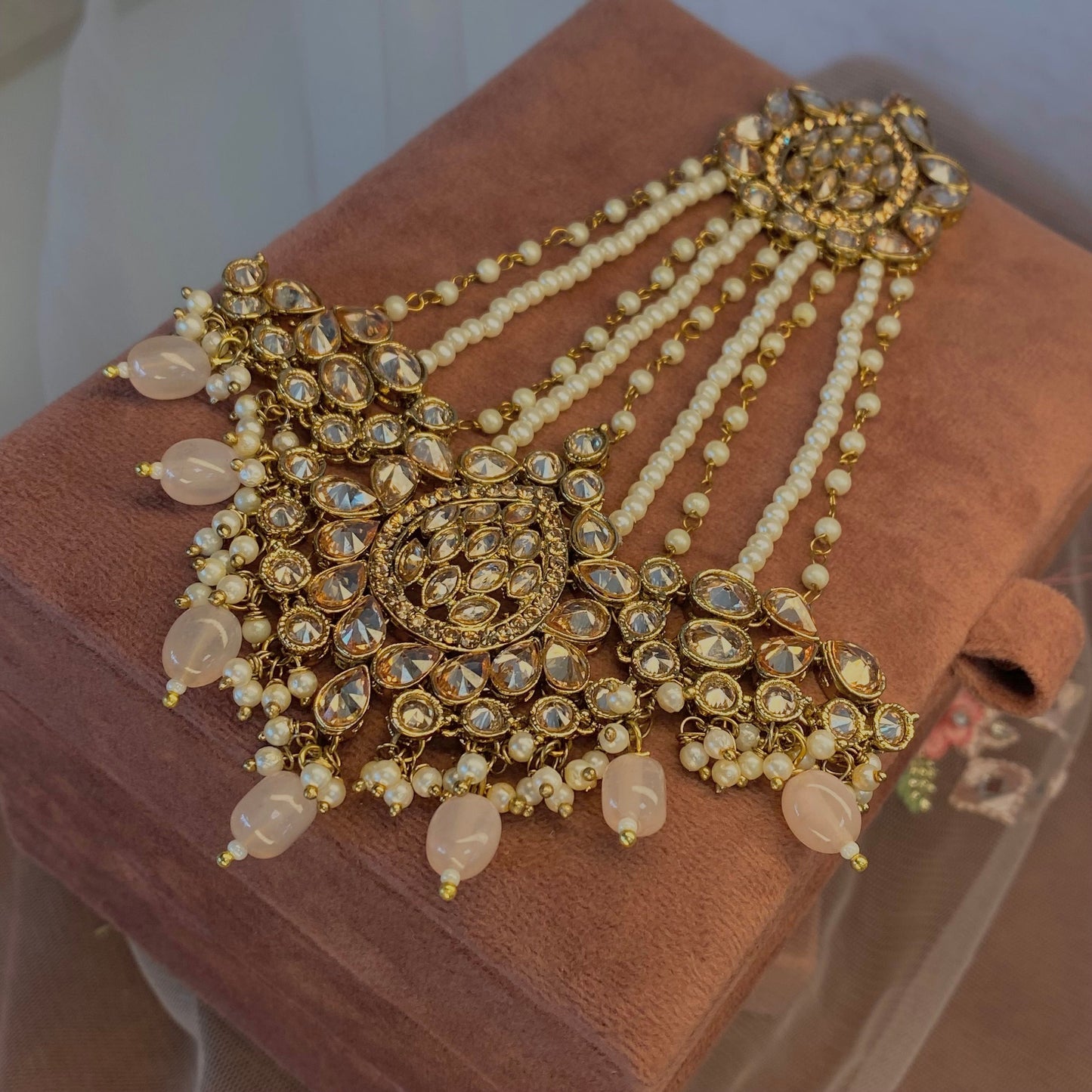 Champagne Pearl/ Pink Jhumar