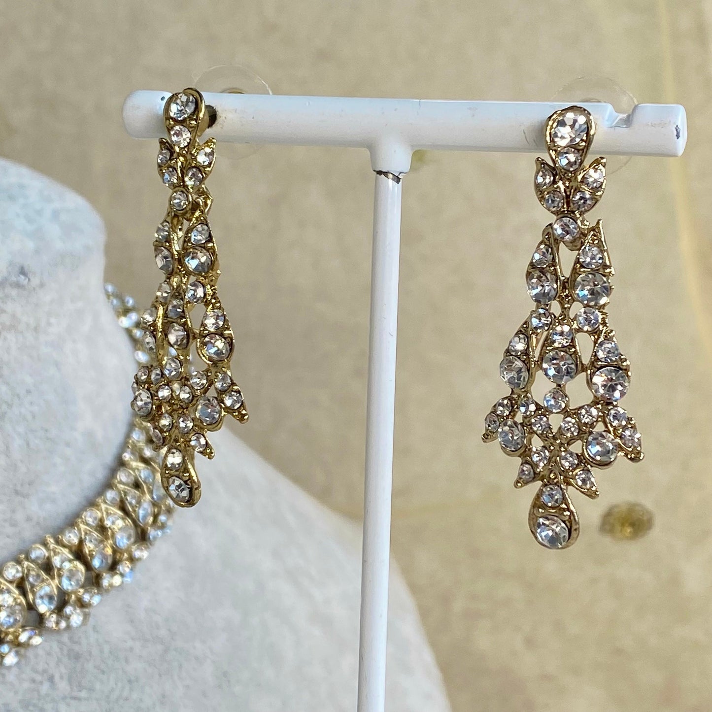 Clear Elegant Necklace Set Earring/ Tikka/ Tikli/ Indian/ Pakistani/Fashion Jewellery/ Gift for Women