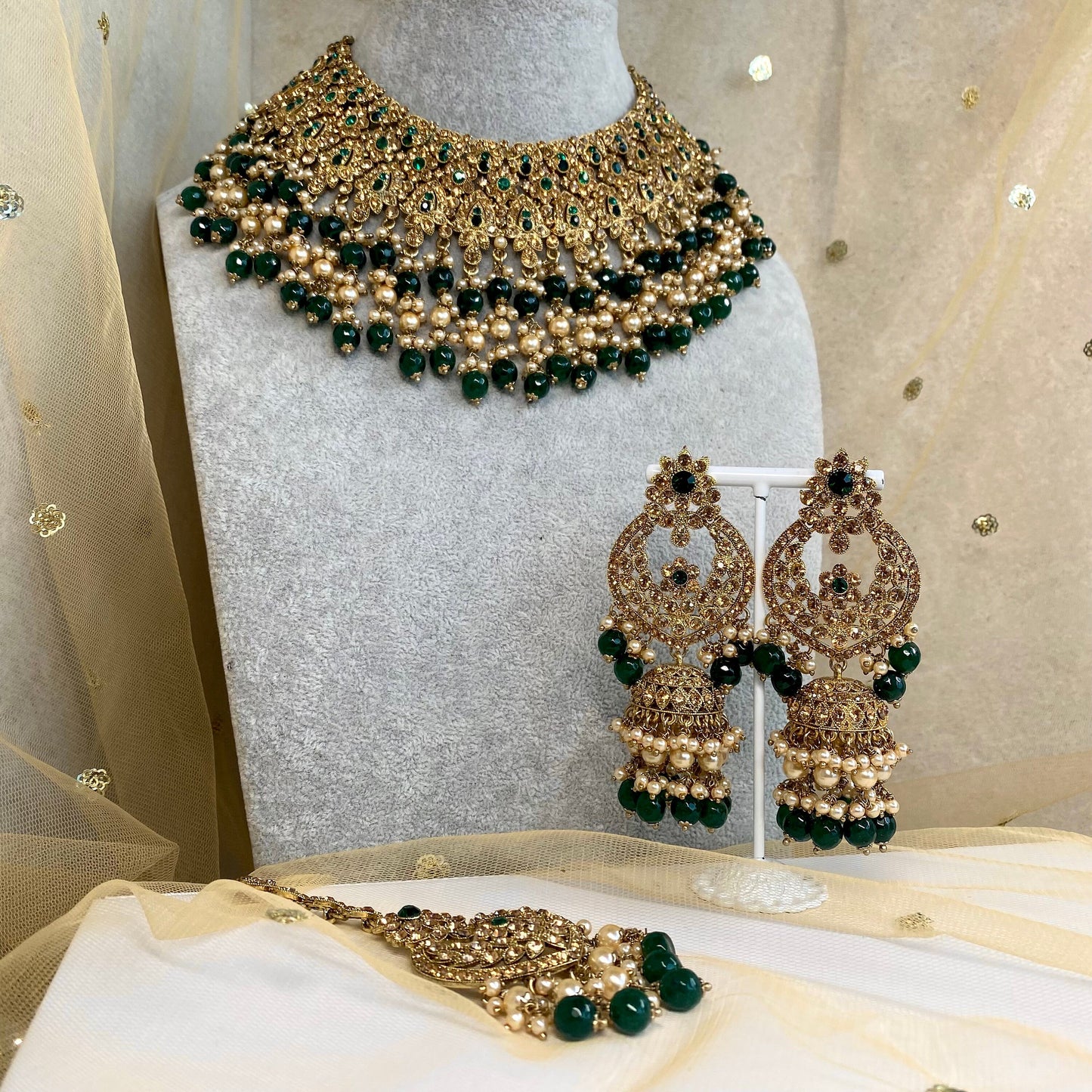 Large Green and Gold Bridal Necklace set Indian/ Pakistani Style/ Wedding/ Fashion Jewellery/ Necklace set