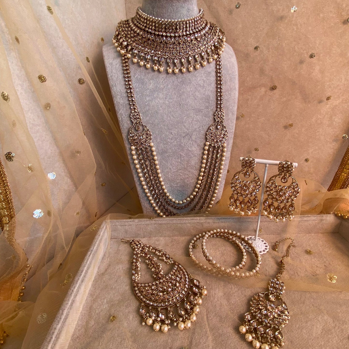 Antique Gold and Champagne Bridal set Indian/ Pakistani Style With Necklace, Long necklace/ Mala/ Earring Tikka/ Tikli, Jhumar/Jhoomar.
