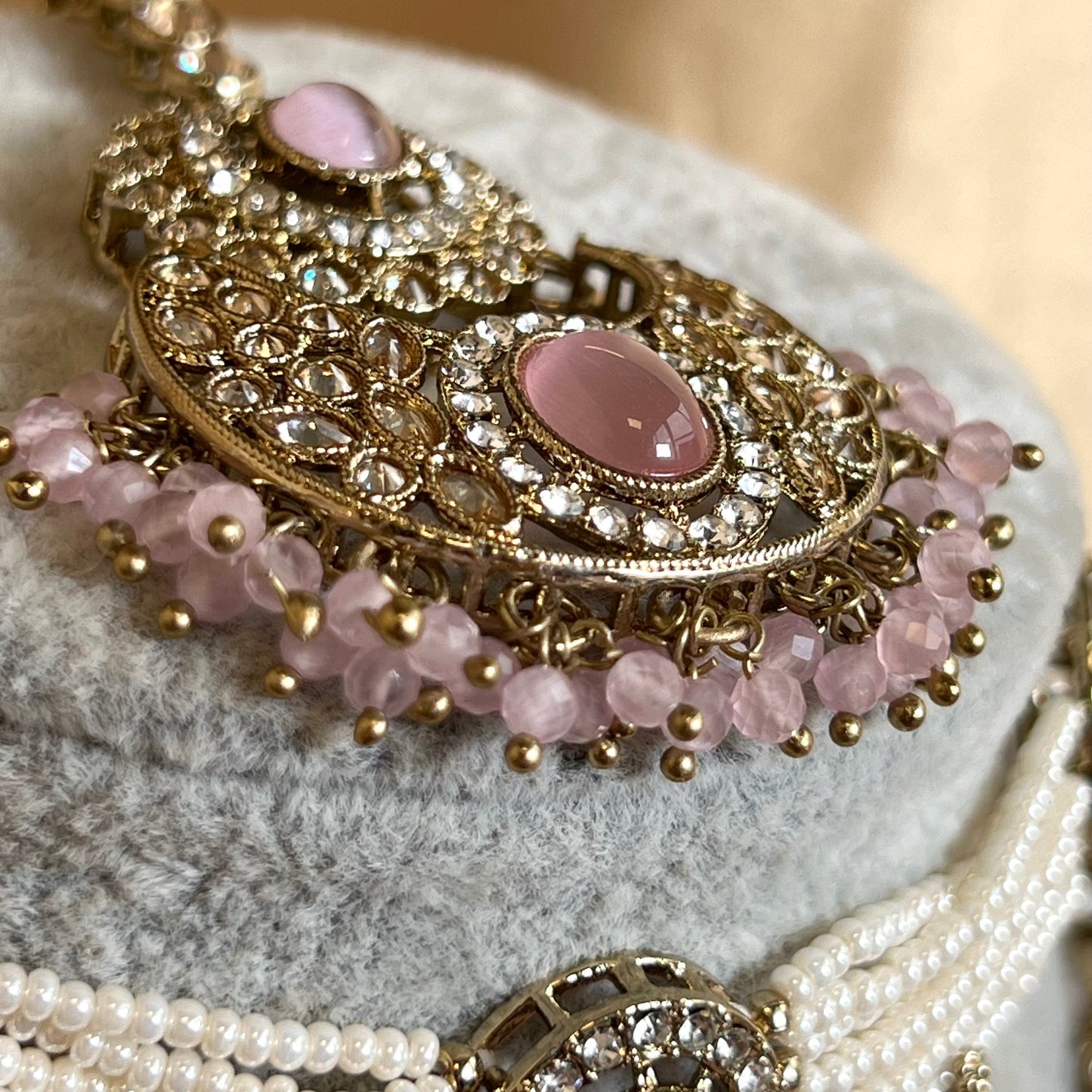 Choker and Tikka- Light Pink