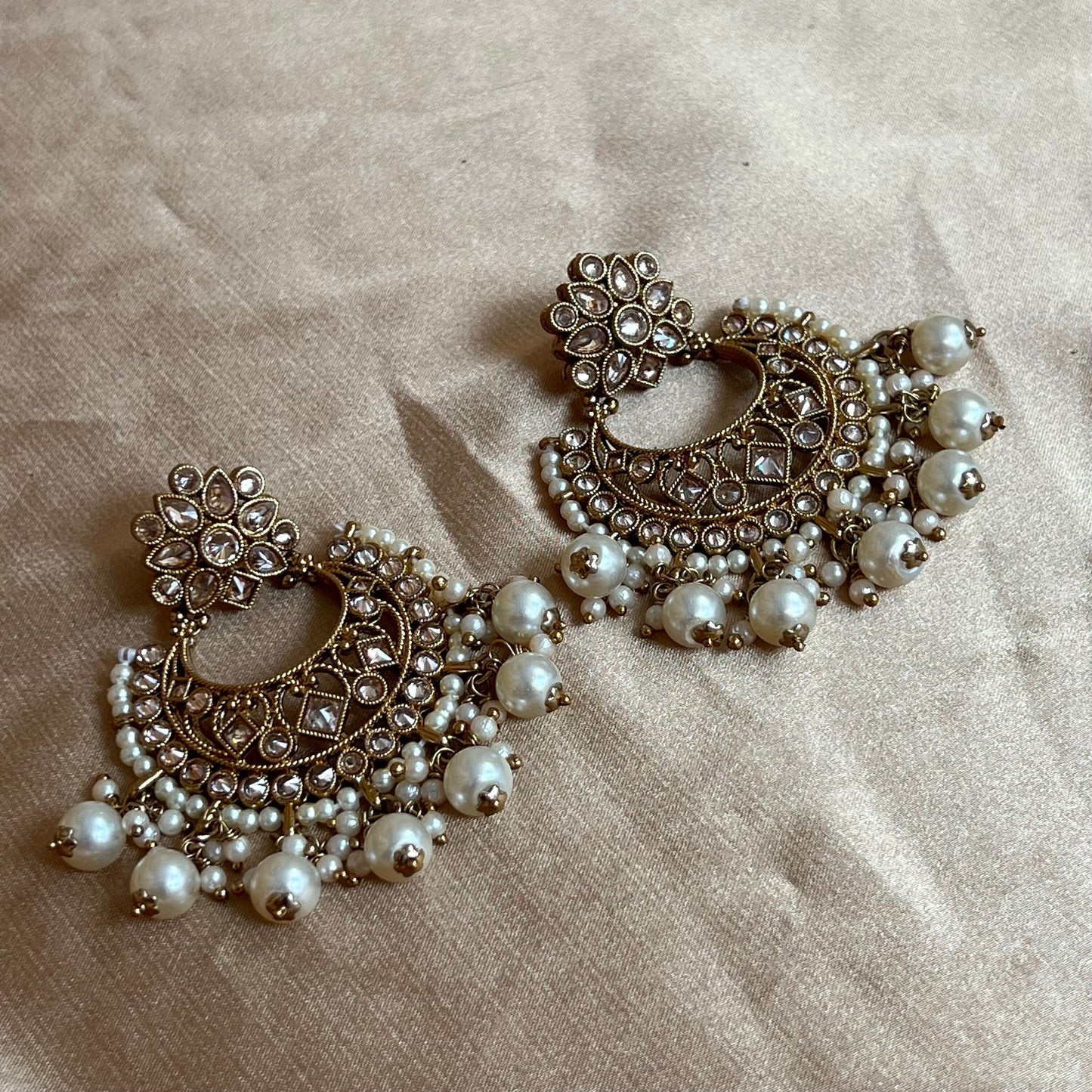 Crystal Earrings- Champagne / Pearl