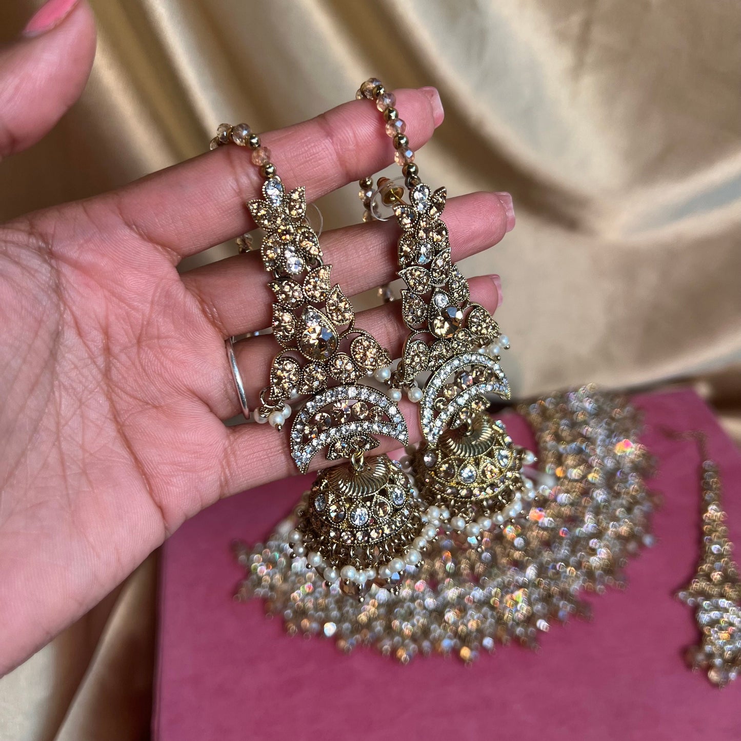 Antique Gold and Champagne Bridal Set Indian/ Pakistani Style/Necklace/ Choker/ Earring/ Tikka/ Mathapatti/Mala/Jhumar