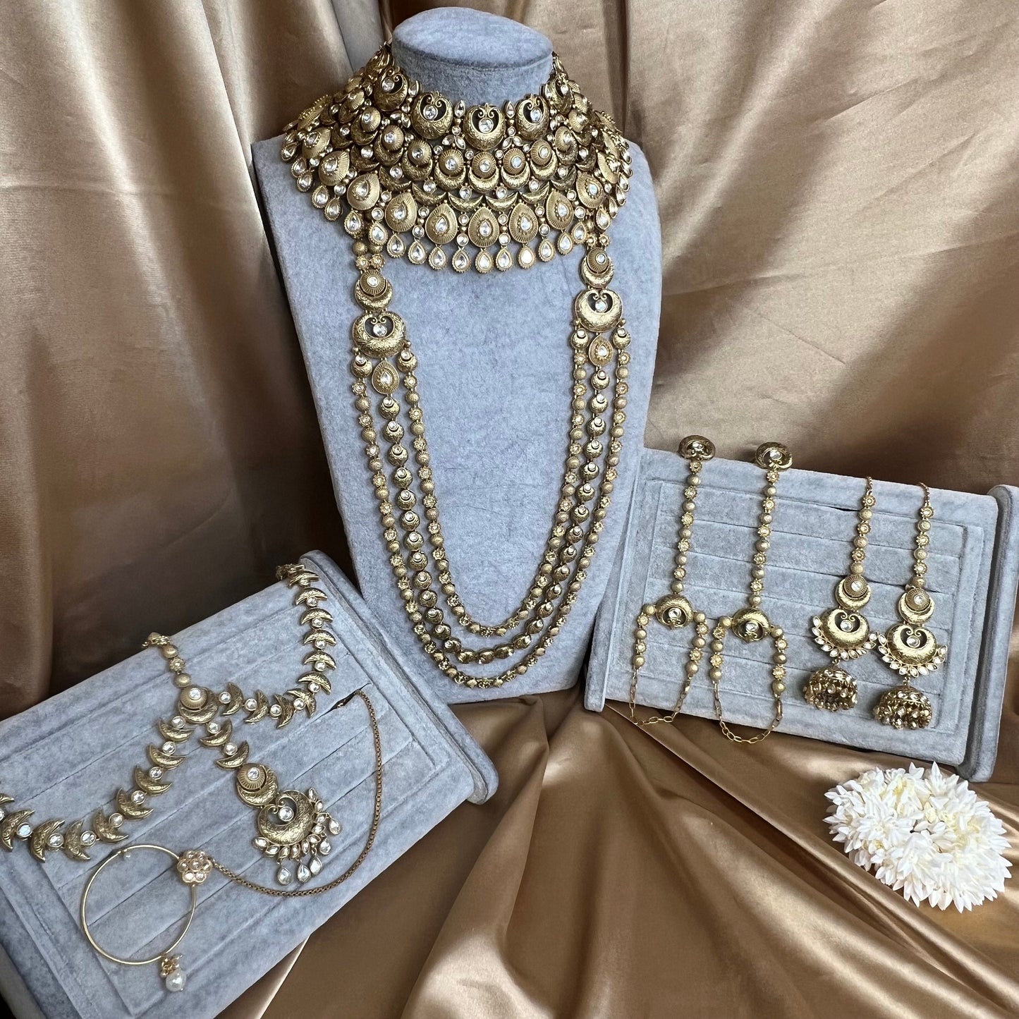 Matte Gold Full Bridal Set Indian/ Pakistani Style/Necklace/ Earring/ Tikka/ Mathapatti/Mala