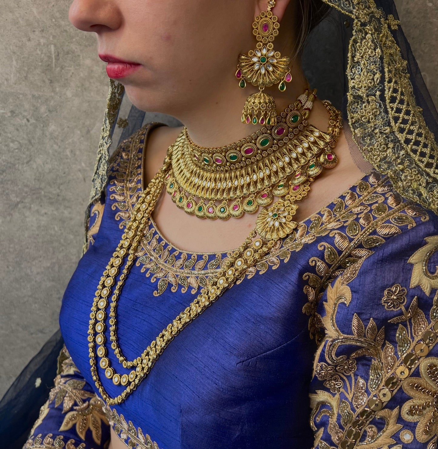 Temple Design Matte Ruby & Green Bridal Jewellery Set/ Indian/ Pakistani Style/ Choker/ Earring/ Tikka