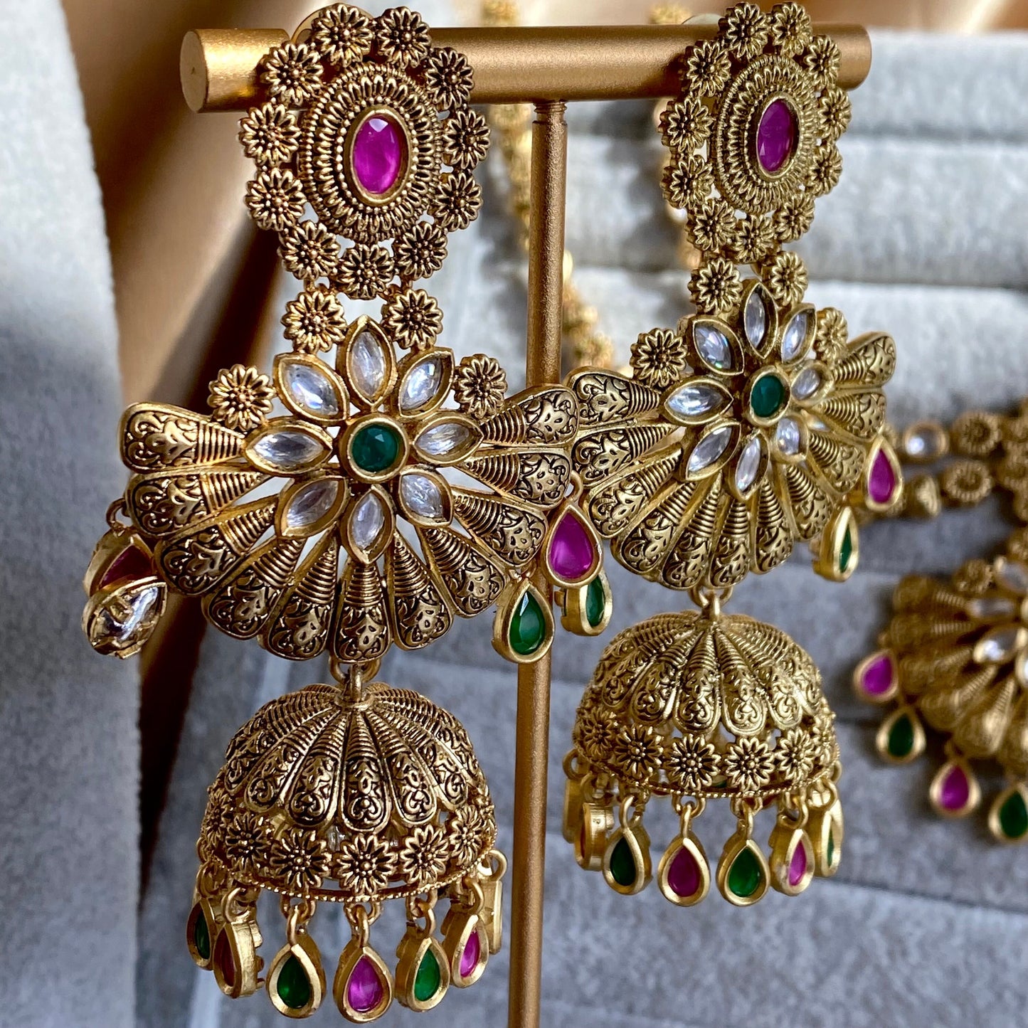 Temple Design Matte Ruby & Green Bridal Jewellery Set/ Indian/ Pakistani Style/ Choker/ Earring/ Tikka