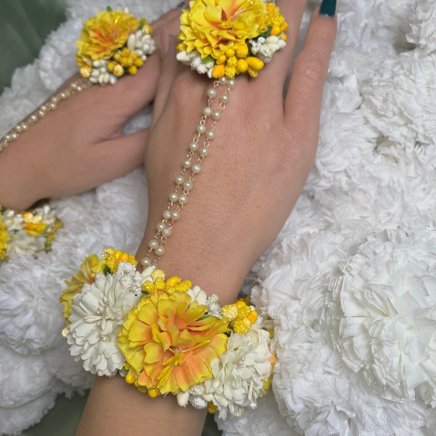 Yellow & White Flower Hand harness/Hathpool Mehendi Sangeet Floral Jewellery/ Fashion Jewellery/ Gift for Women/Indian/Pakistani style