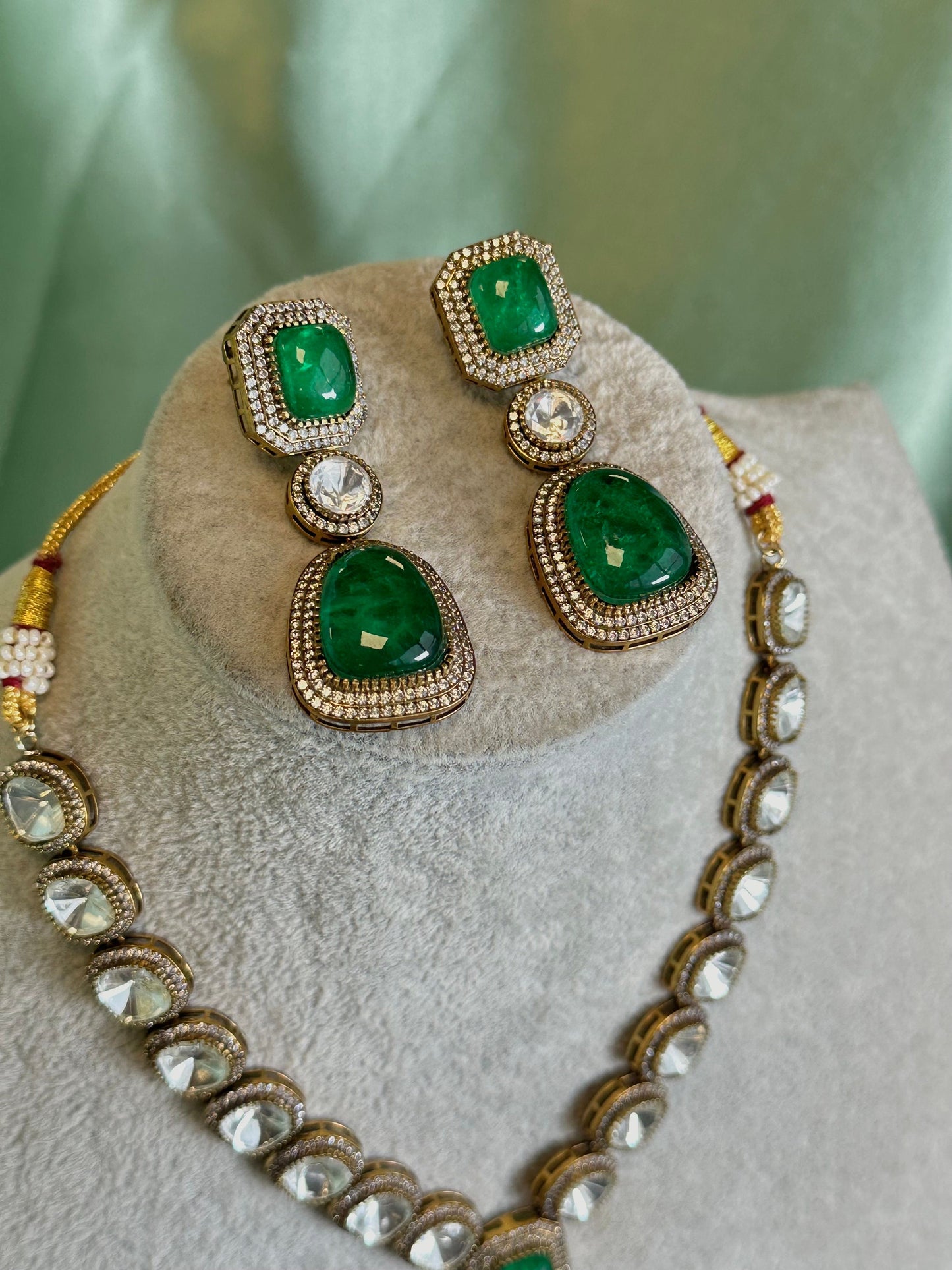 Emeralds Green Necklace Set/Sabyasachi Inspired Jewellery/Indian Jewellery/Bollywood Jewellery/Statement Set