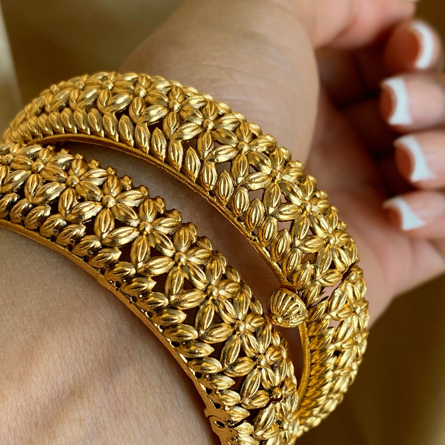 2.4 Matt Gold Screw On Single Bangle/ Statement Piece Set of 2/Indian/ Pakistani/Jewelley/ Fashion Bracelet (Slightly Imperfect)