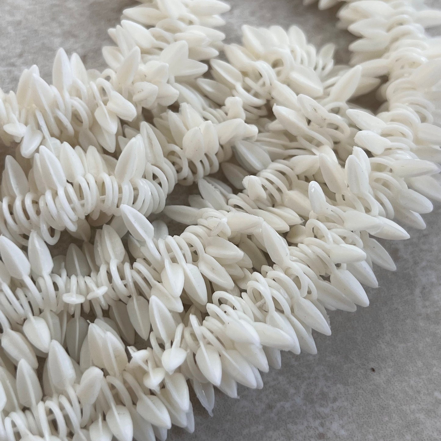 White Gajras Floral Hair and Hand Jewellery/ Jasmine Hair with Pin/ Artificial Flower/ Hair/ Bridal/ Bridesmaids/ Gift for Her/Mendhi Party