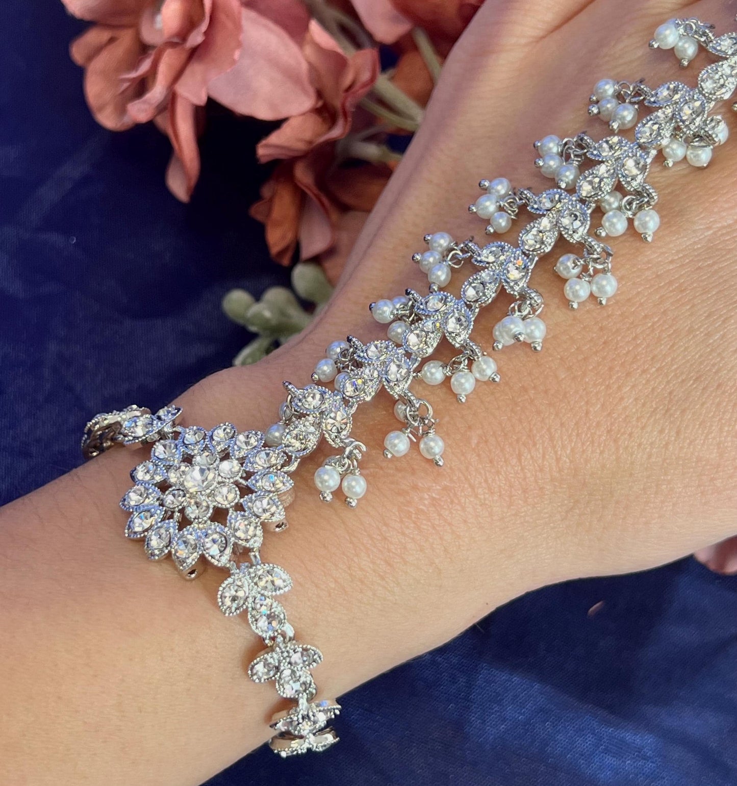 Silver/Pearly Hand Harness/Silver Pearly Hand Hathpool/Fashion Jewellery/ Gift for Women/Indian/Pakistani style /Haathphool/Hand Accessory