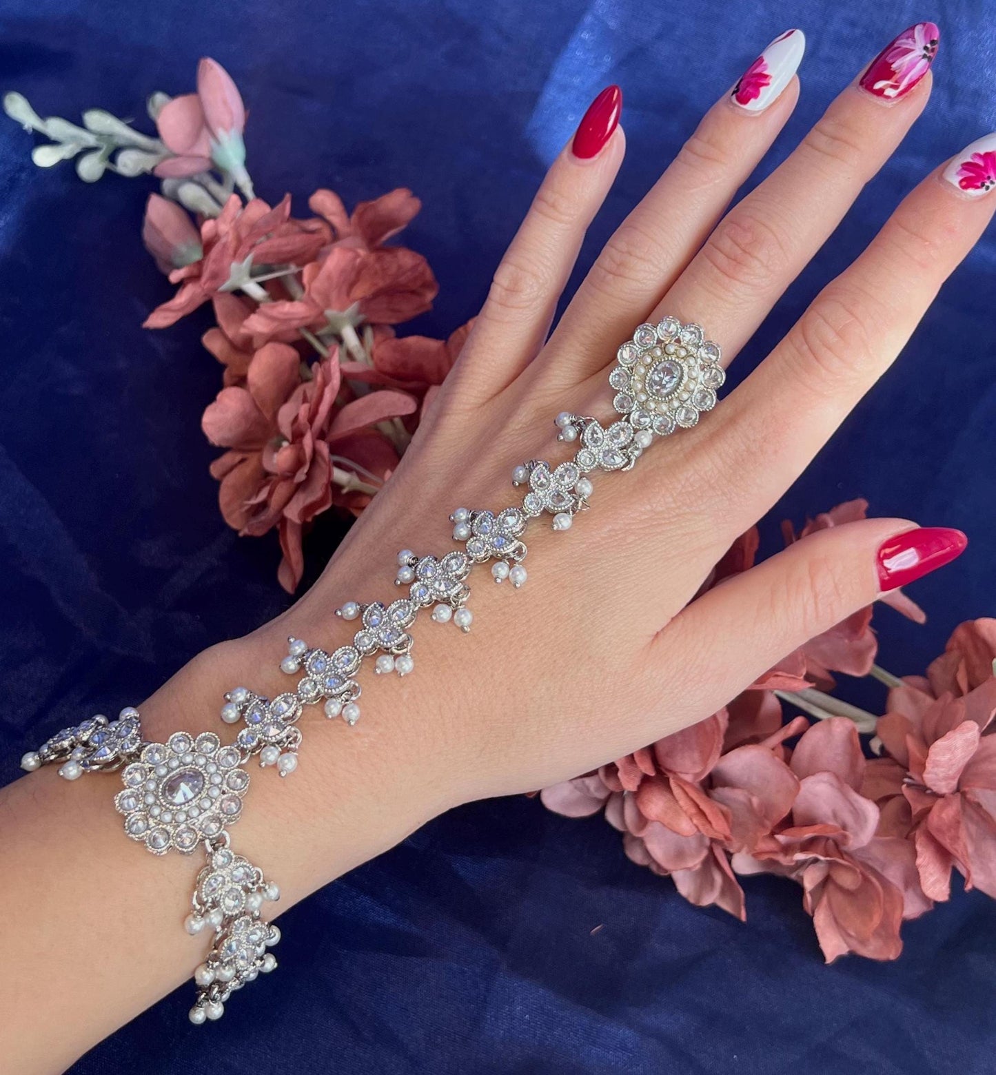 Silver Hand Harness/Silver Hathpool/ Fashion Jewellery/ Gift for Women/Indian/Pakistani style /Haathphool/Hand Accessory