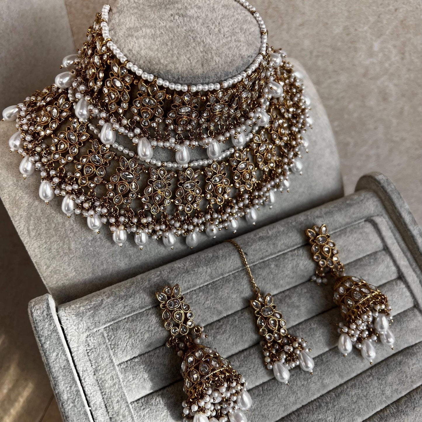 White Pearl Choker Necklace Bridal Set ,Antique Gold with Clear Crystals- Indian/ Pakistani Style/Bridal set/Wedding/Jhumka Earring Tikka