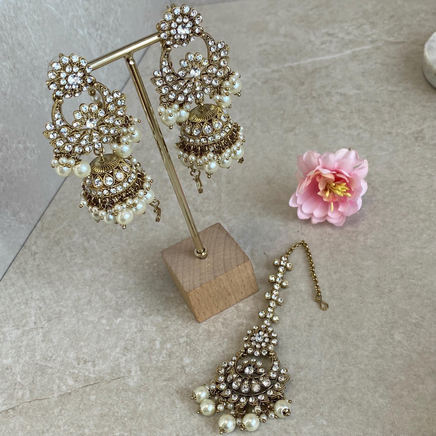 Antique Gold Clear Rhinestone Large Jhumka Earring with Chain and Tikka Bollywood Indian Pakistani Fashion Jewellery Gift Wedding Bridal