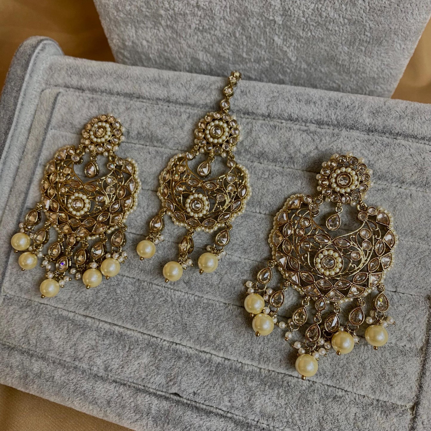 Antique gold & champagne Bridal necklace set Indian/ Pakistani Style/Wedding/Earring/Tikka