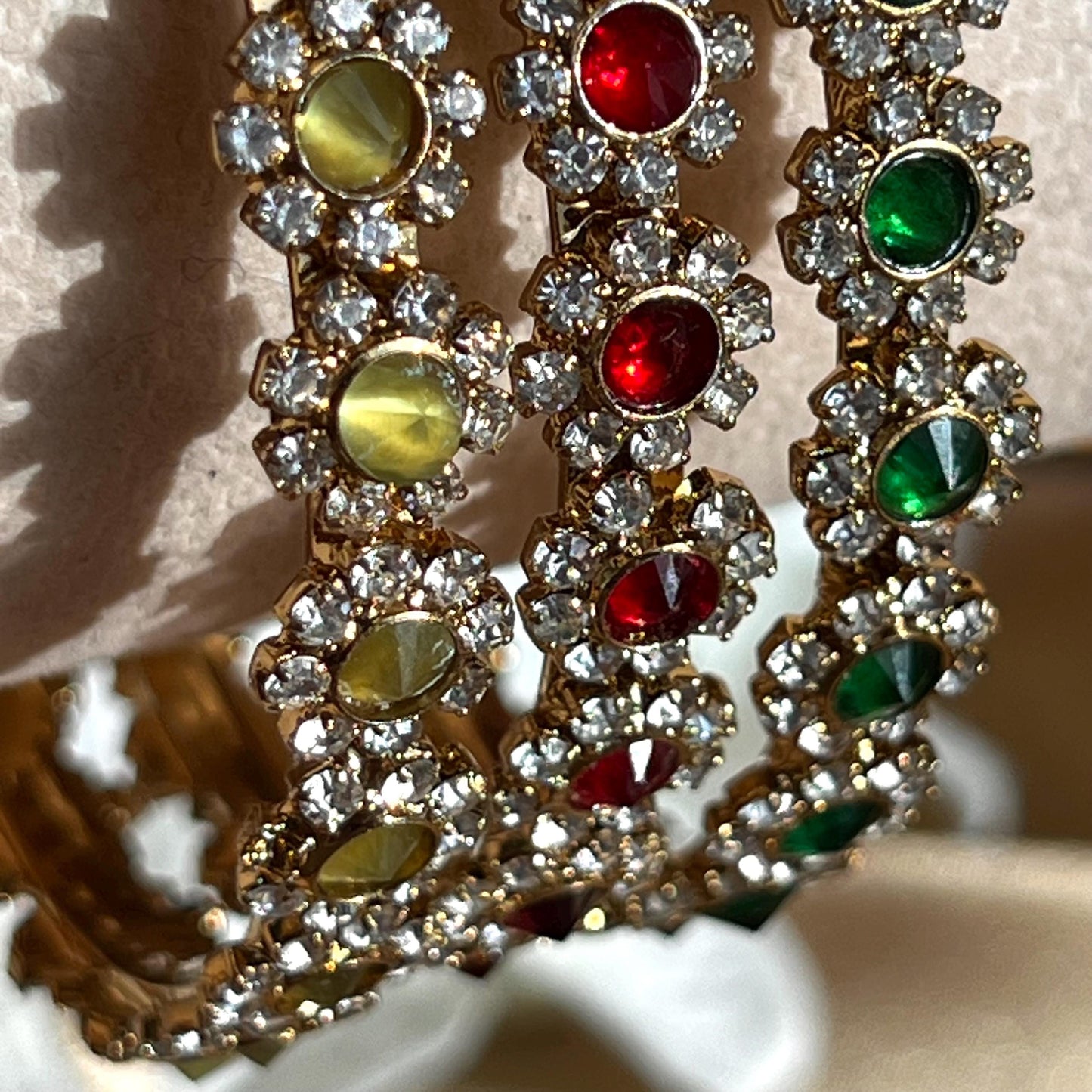 Daisy Flower Bangles set of 3 Antique Gold and Clear Stone Bangles Red Green Mendhi/Indian Pakistani Jewelley Fashion Bracelet gift 2.8 only