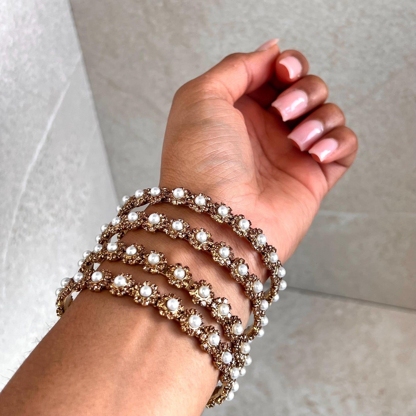 Antique Gold Golden Rhinestone Daisy Pearl Bangles set of 4 High Quality Gift for her Indian Pakistani Bracelet