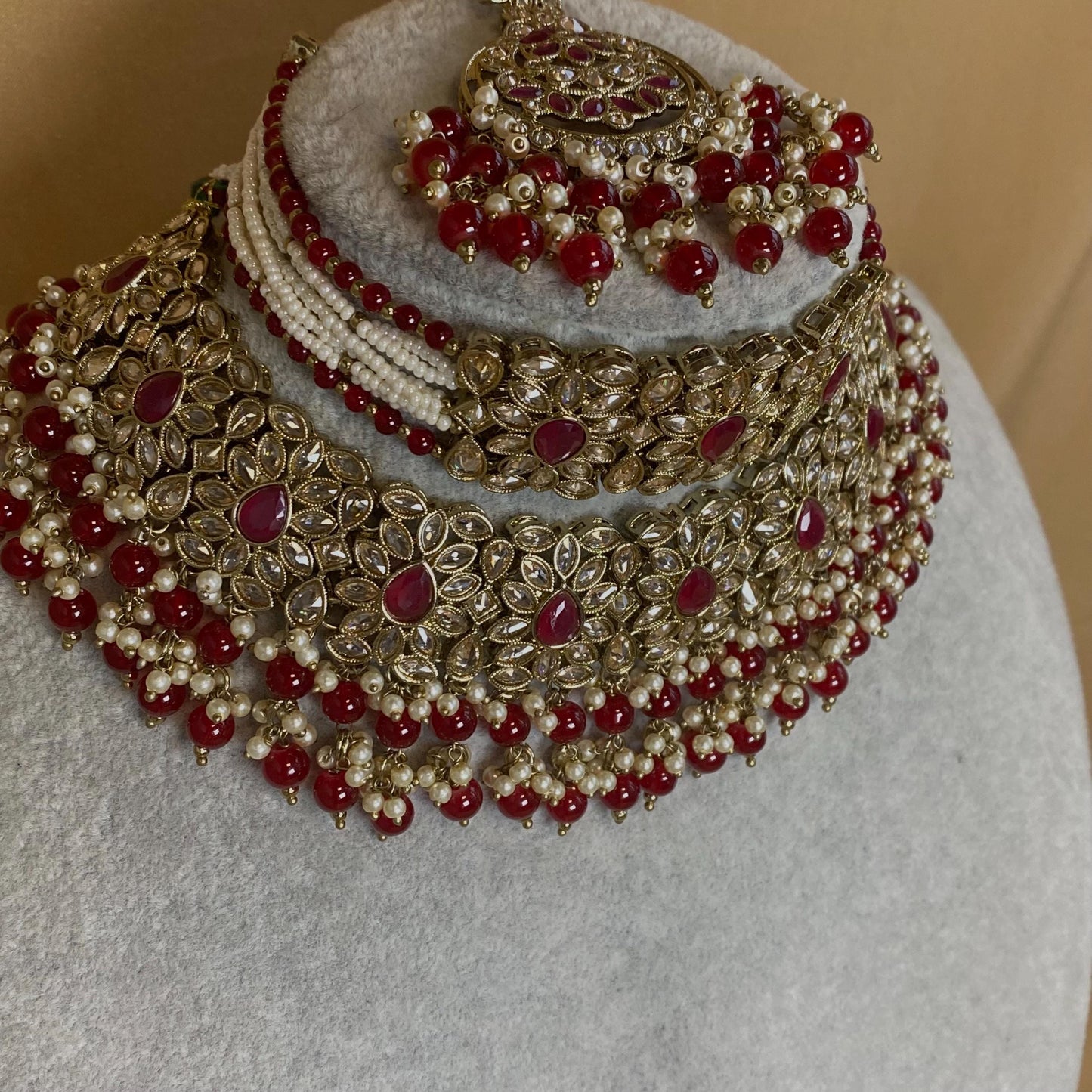 Maroon Indian Necklace Choker & Tikka/ Pakistani Style Jewellery/Maroon Jewellery/ Wedding/ Fashion Jewellery/ Necklace set
