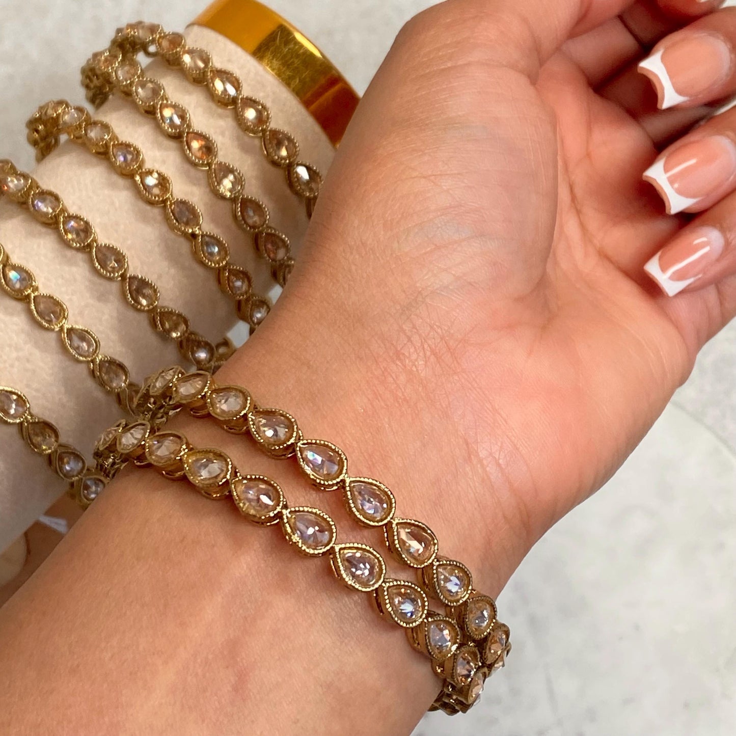 Antique Gold Champagne Zircon Crystal High Quality Set of 2 Tear Drop Bangle Bracelets Indian Pakistani Bollywood Fashion Jewellery Gift