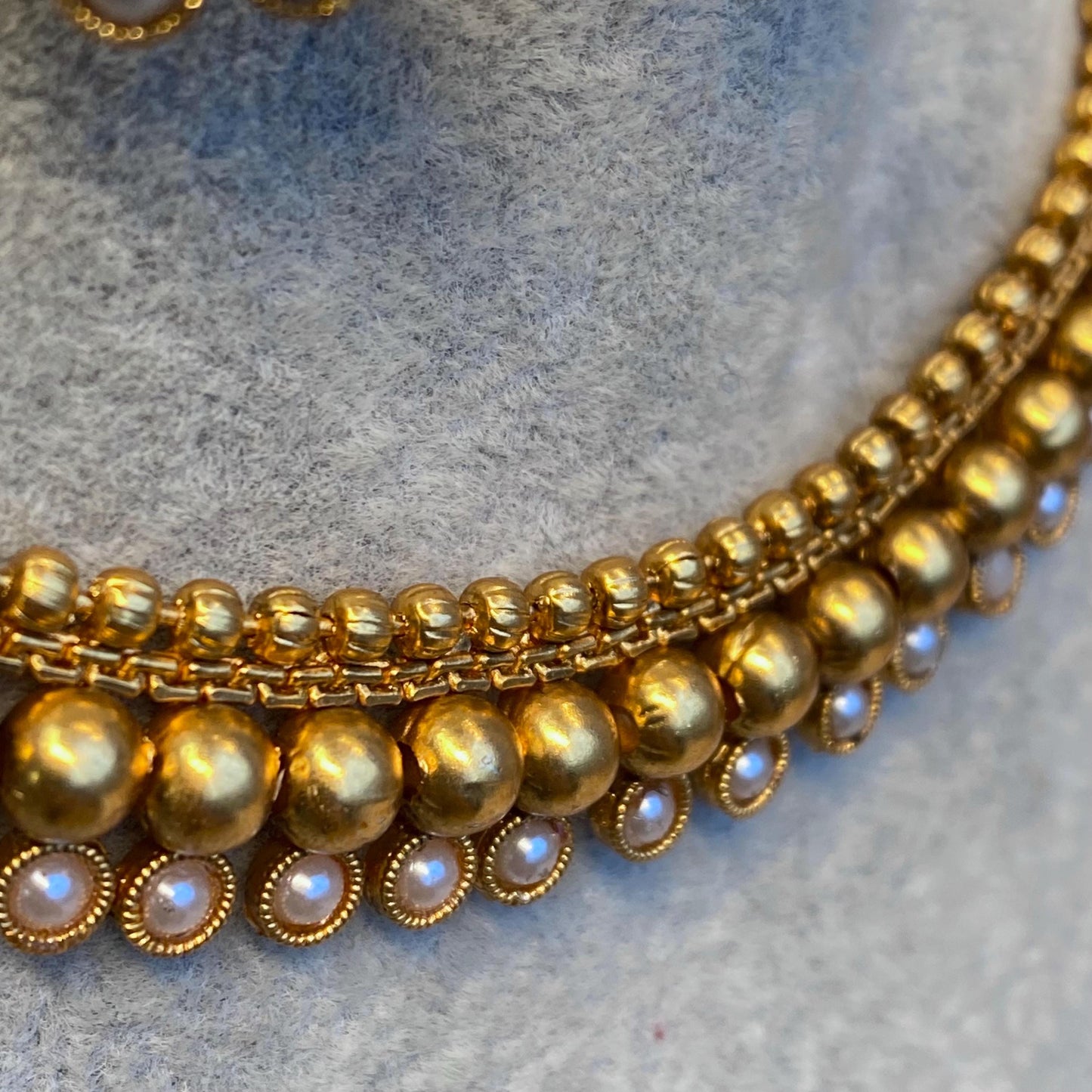 Antique Gold Slim Necklace and Small Stud Earring with Pearl Indian Pakistani Bollywood Style Fashion Gift for Her