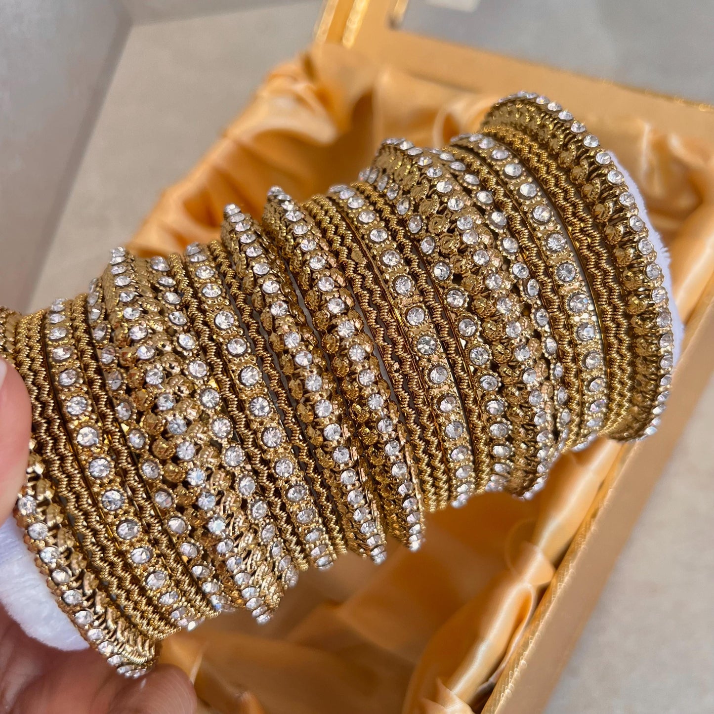 Antique Gold Clear Crystal Sparkly Chunky Bangle Set Indian Pakistani Punjabi Party Fashion Churi Wedding High Quality Gift Both Arm SALE