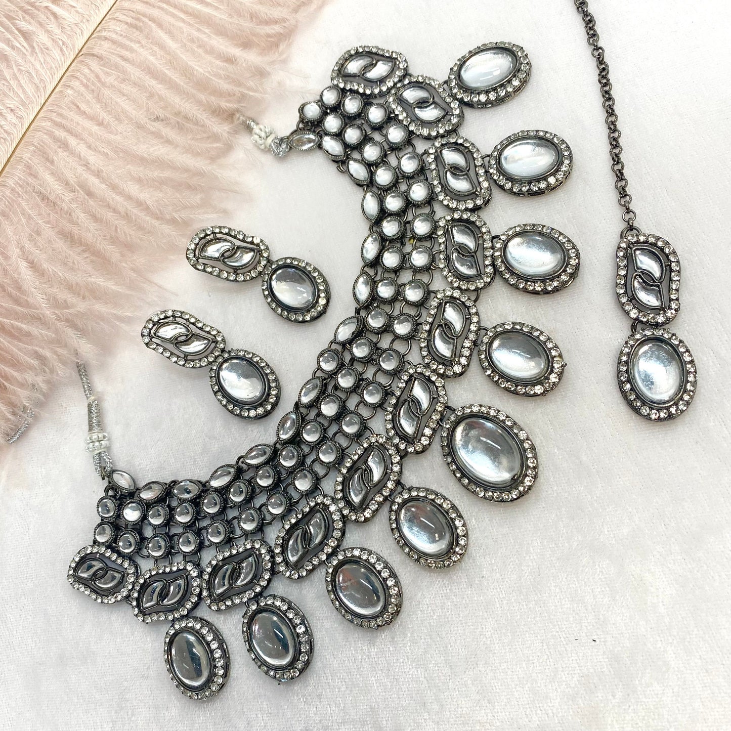 Black and Silver Faux Kundan Necklace Set Earring/ Tikka/ Tikli/ Indian/ Pakistani/Fashion Jewellery/ Gift for Women