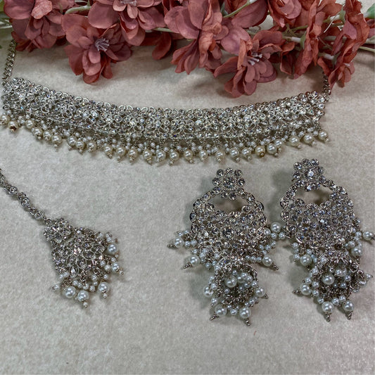 Stunning Silver Choker Set