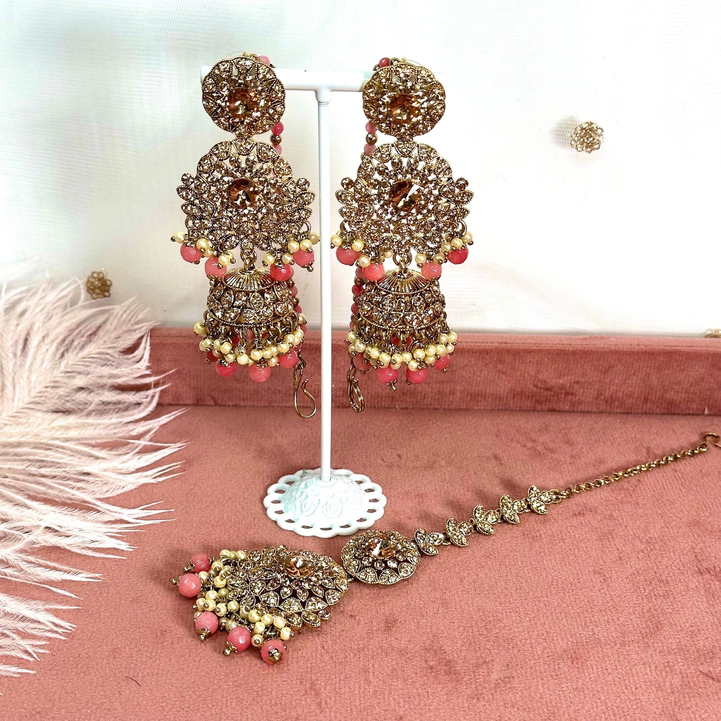 Golden Jhumka Earring and Tikka Set/ Earring Indian/ Pakistani Style/ Jhumki/ Tikli
