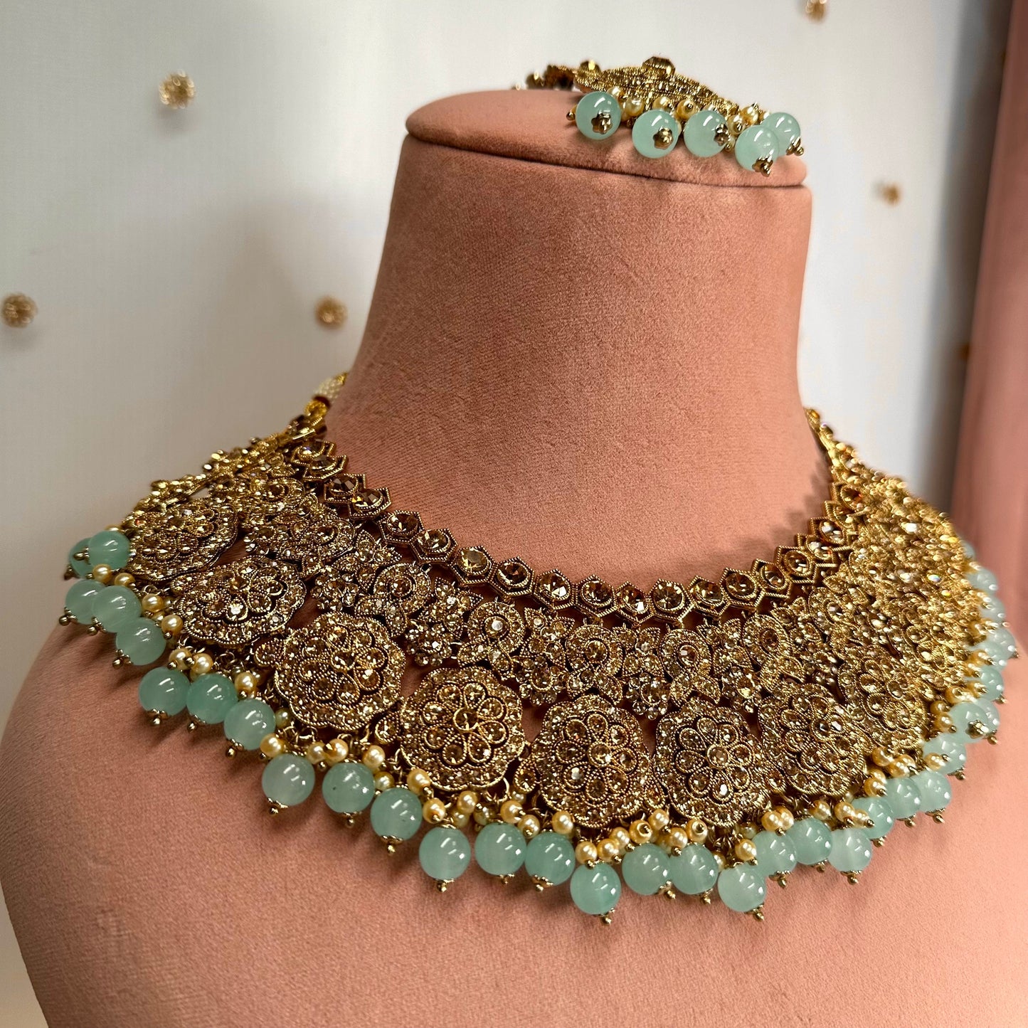 Light Blue Necklace Set