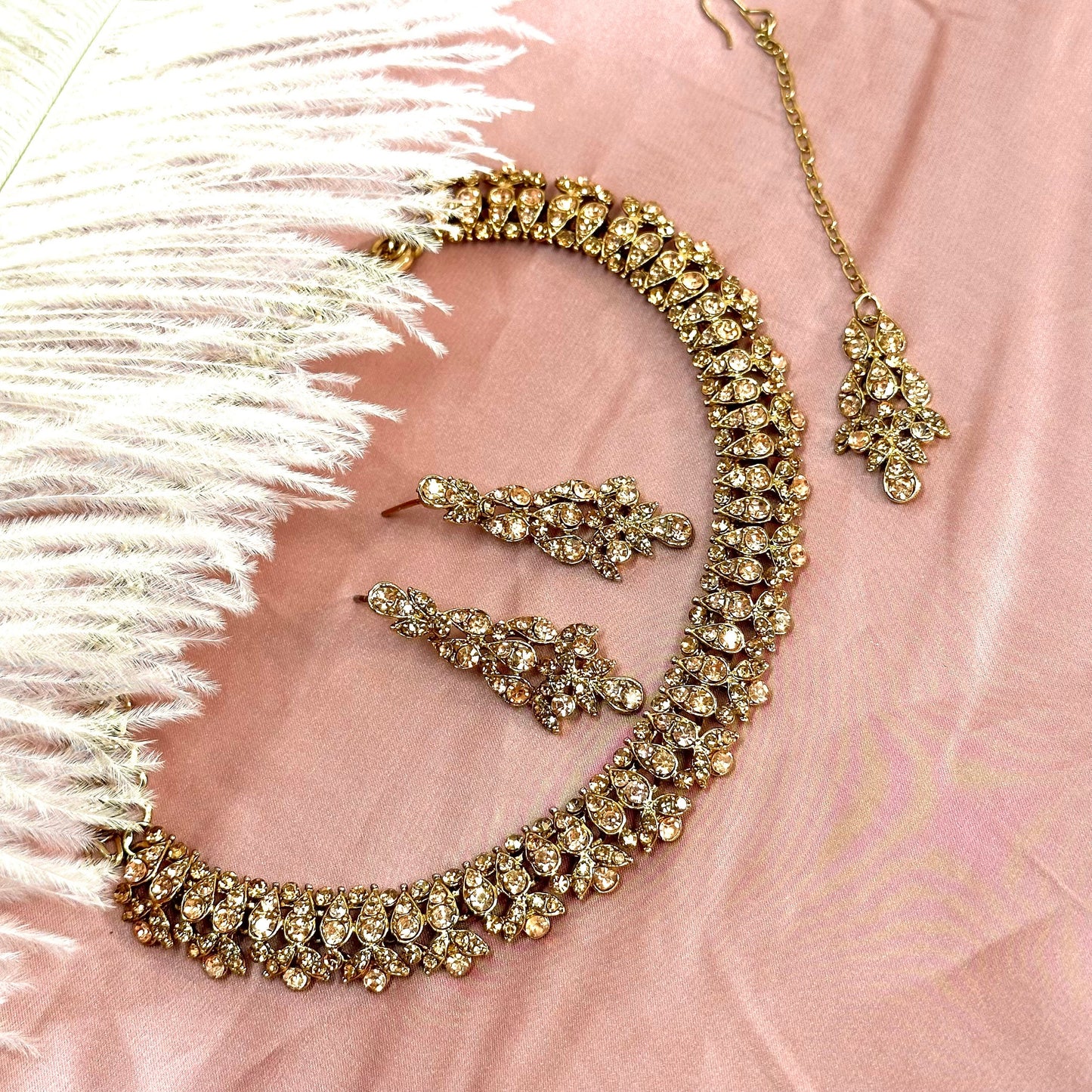 Slim Gold/ Peach Necklace Set