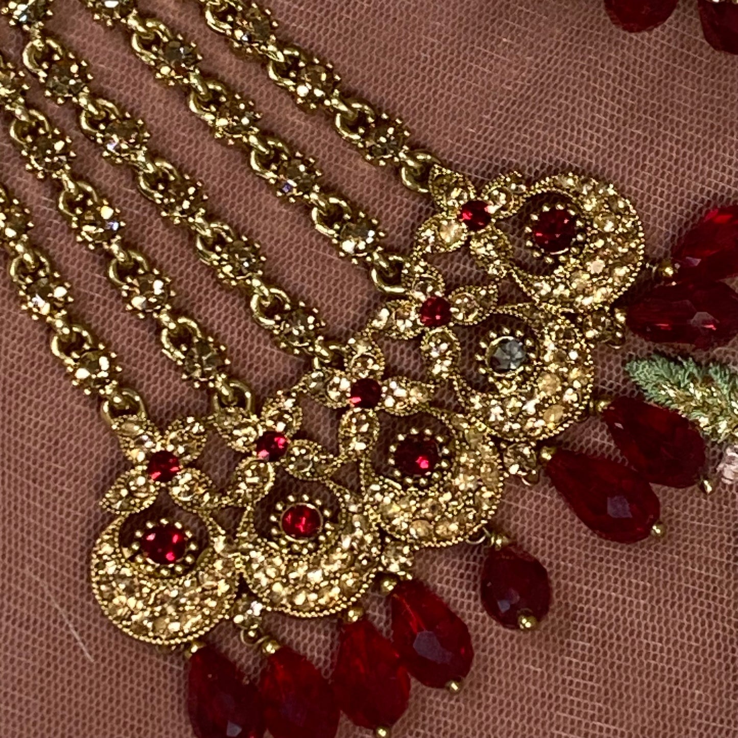 Maroon Bridal Mala Set (Slightly Imperfect)