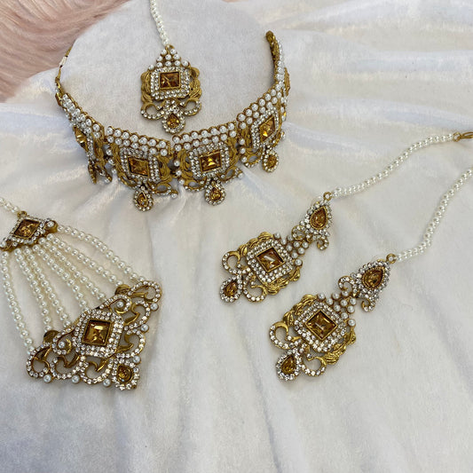 Golden and Pearl Choker