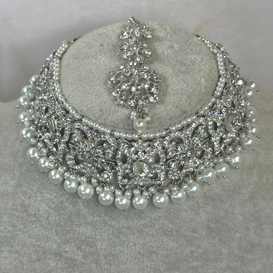 Stunning Silver Choker Set