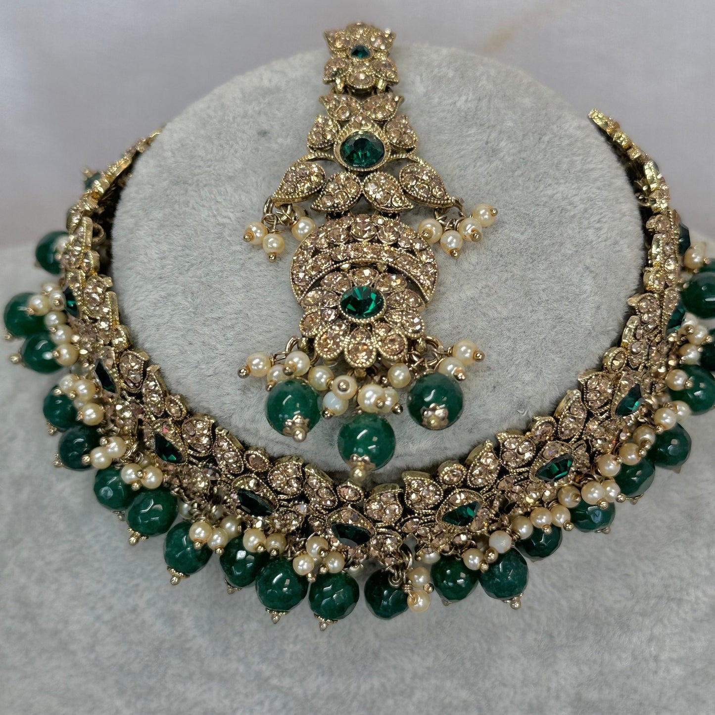 Green Choker with Tikka