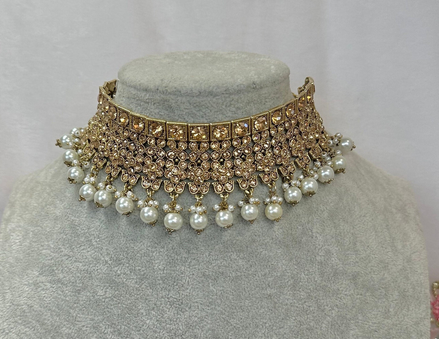 Golden Choker - Slightly Faulty/ Unique Style/ Indian/ Pakistani/Fashion Jewellery/ Gift for Women