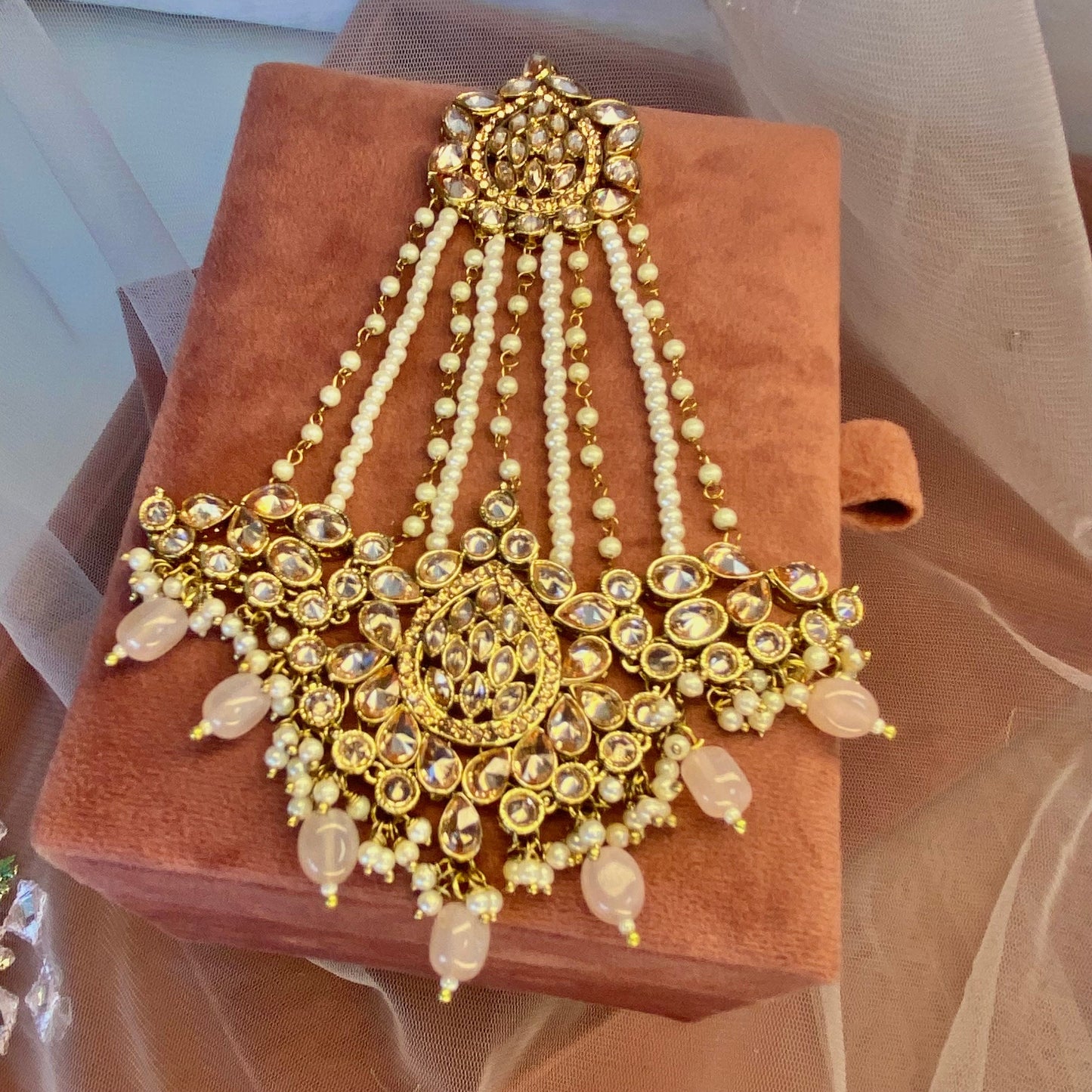 Champagne Pearl/ Pink Jhumar