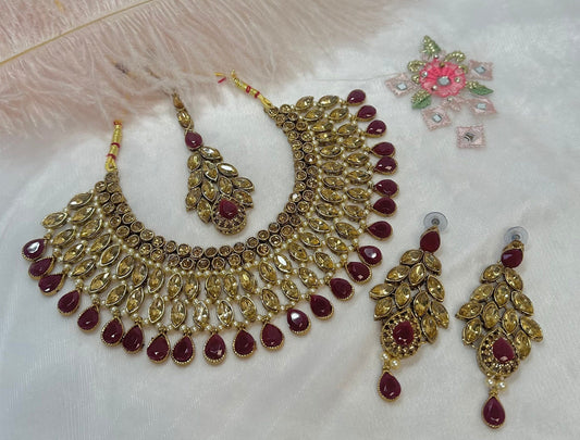 Slightly Faulty Necklace set - Maroon