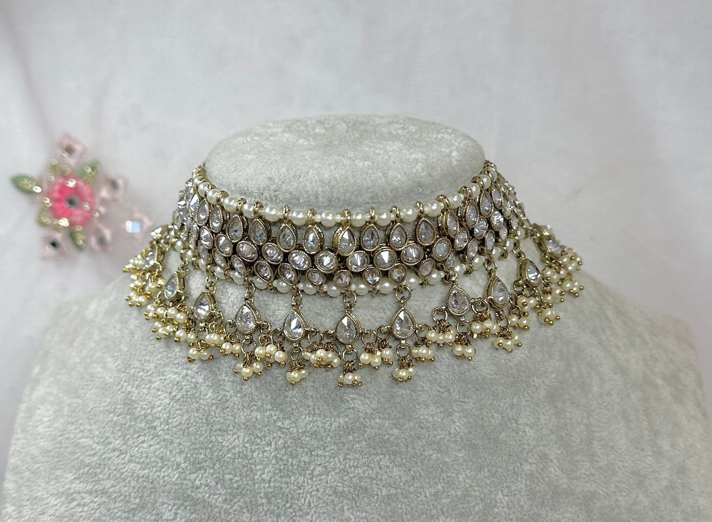 Clear Pearl Choker