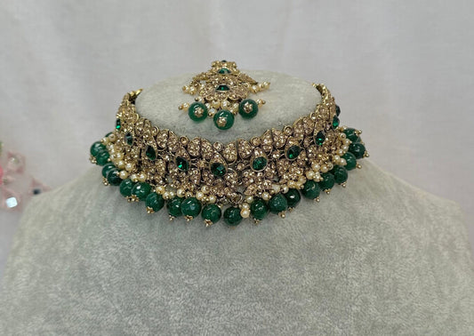 Green Choker with Tikka