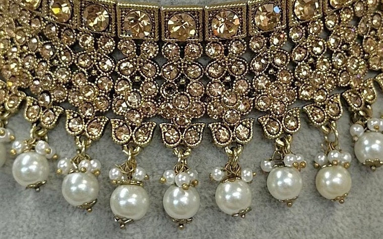 Golden Choker - Slightly Faulty/ Unique Style/ Indian/ Pakistani/Fashion Jewellery/ Gift for Women