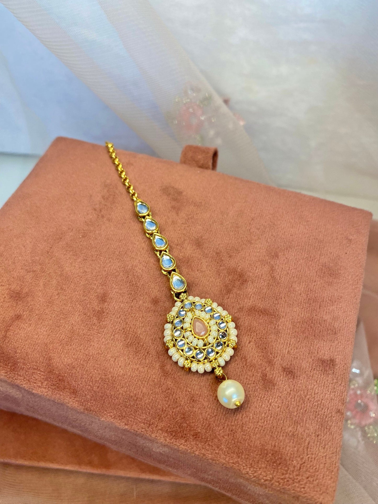 Faux Kundan Tikka/ Tikli/ Indian/ Pakistani Fashion Jewellery/Maang Tikkas