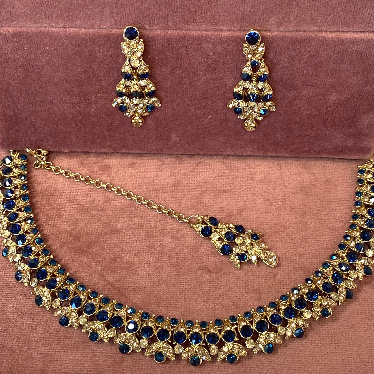 Stunning Necklace Set - Antique Gold and Navy