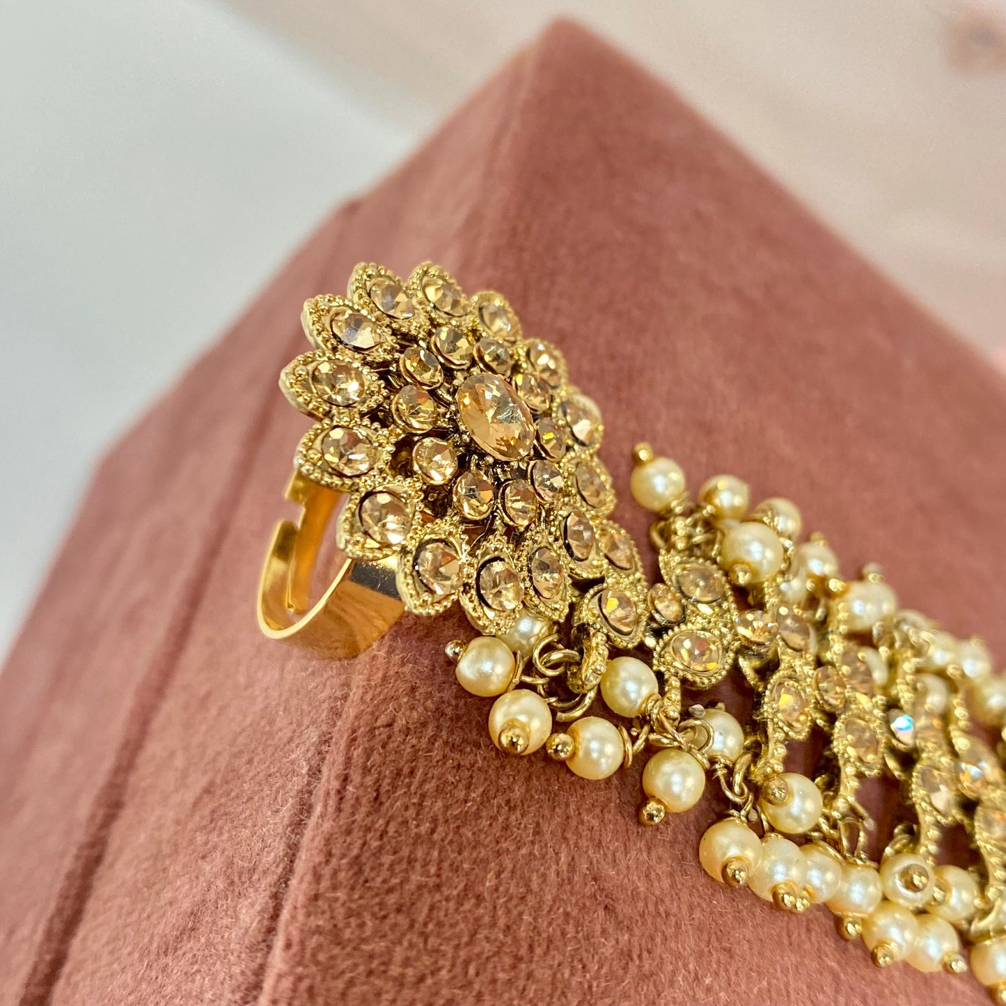 Hand Harness - Golden