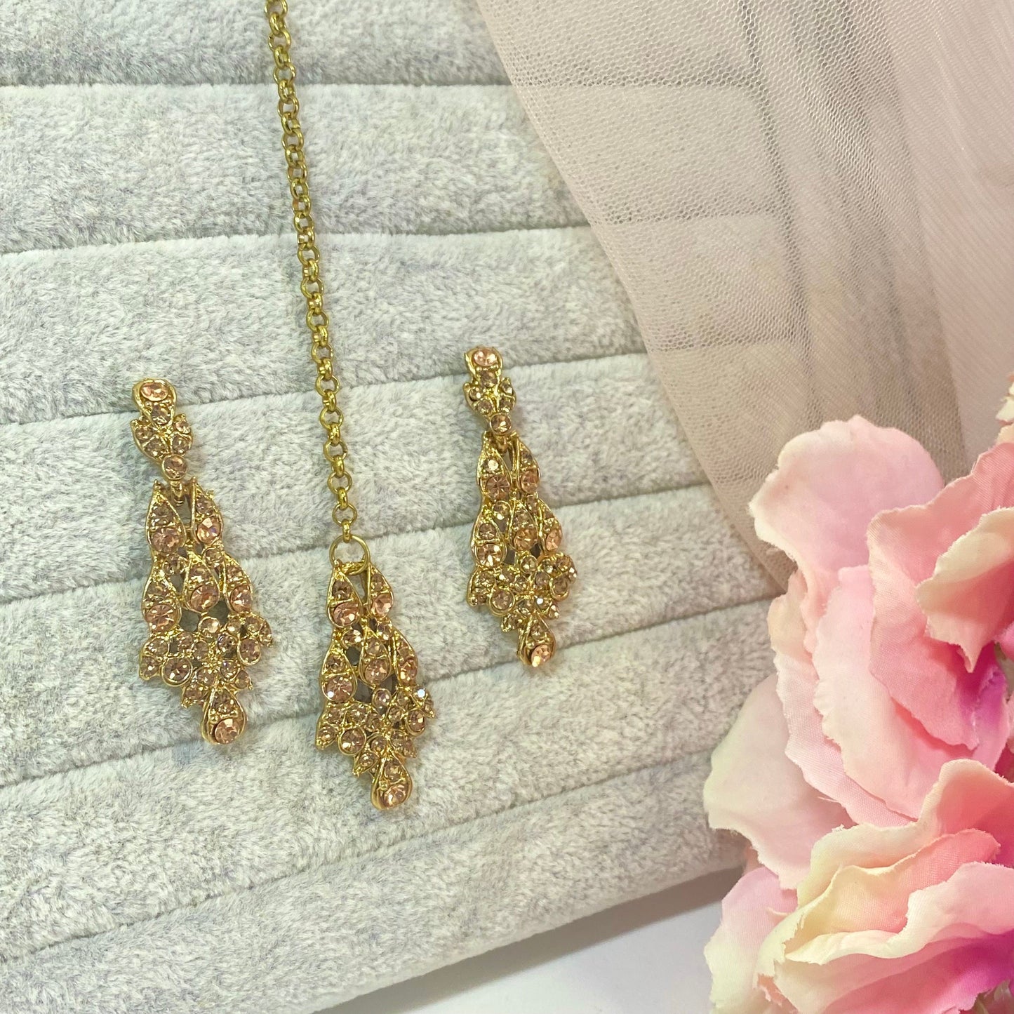 Elegant Earring and Tikka Set- Pink